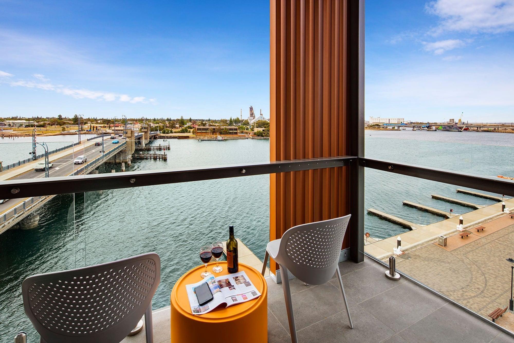 Aparthotel Quest Port Adelaide Esterno foto